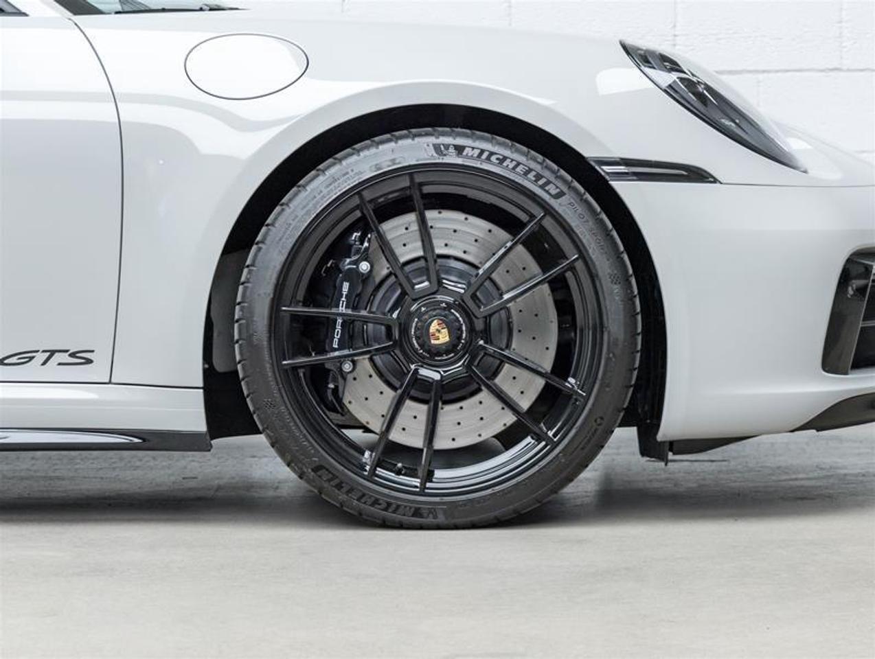 2023 Porsche 911  Photo