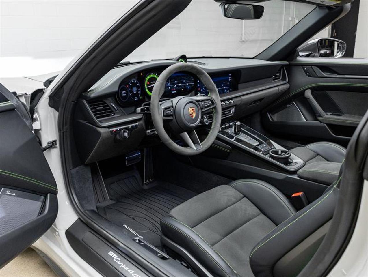 2023 Porsche 911  Photo