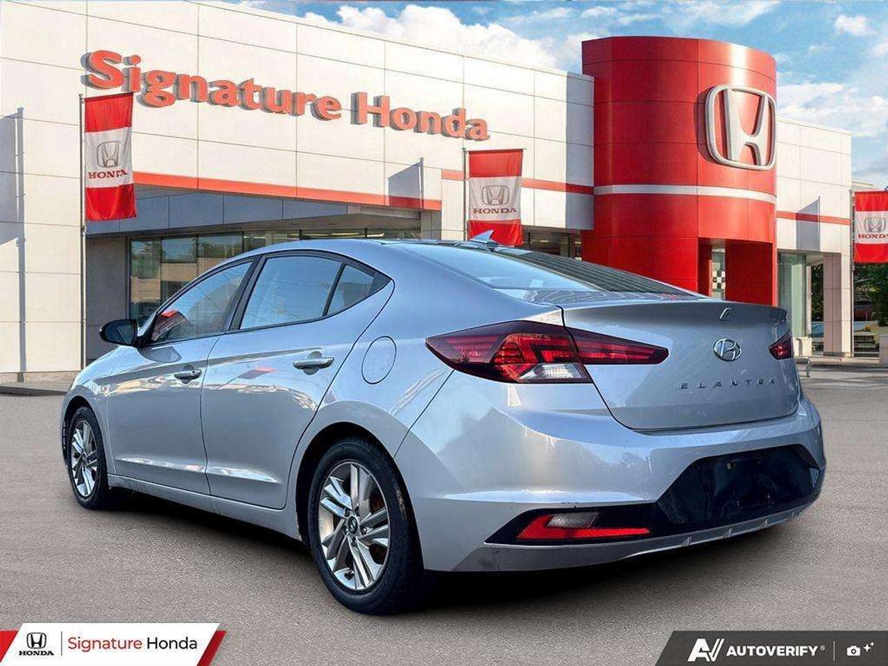 2020 Hyundai Elantra Preferred Photo