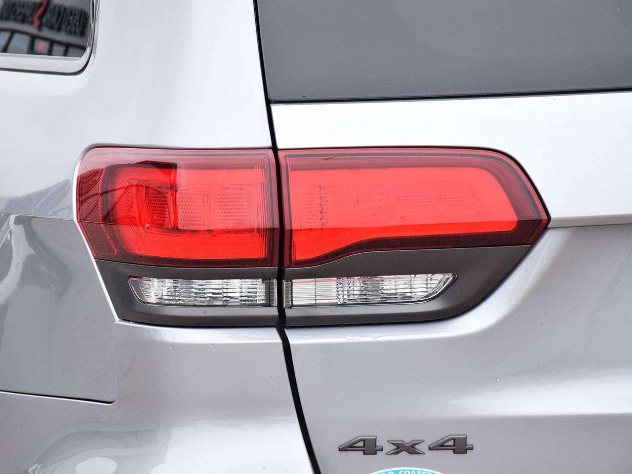 2018 Jeep Grand Cherokee Overland 4x4 ~Nav ~Leather ~Moonroof ~Blind Spot Photo