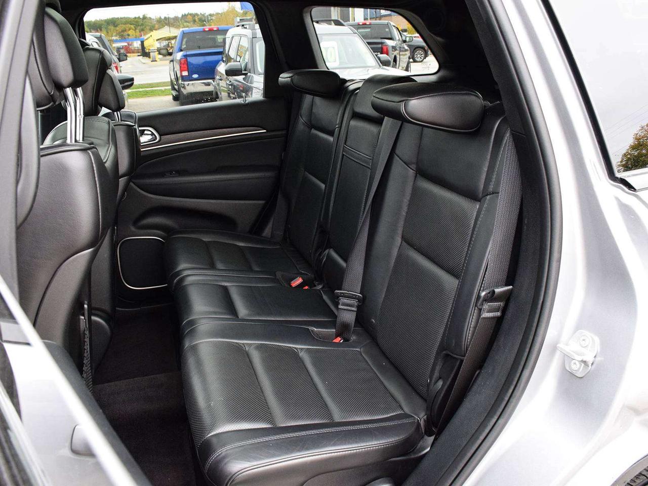 2018 Jeep Grand Cherokee Overland 4x4 ~Nav ~Leather ~Moonroof ~Blind Spot Photo