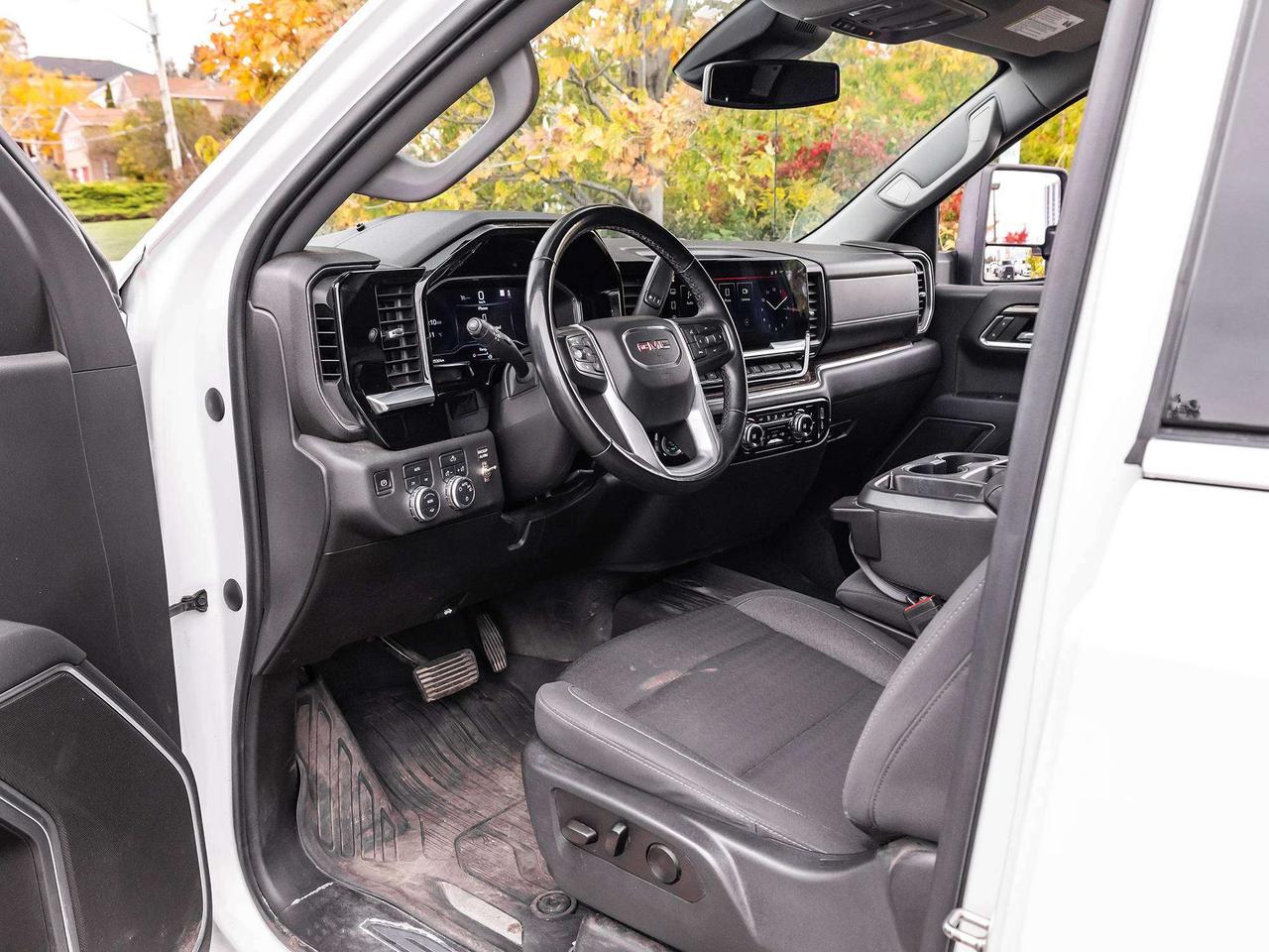 2023 GMC Sierra 1500 SLE Photo