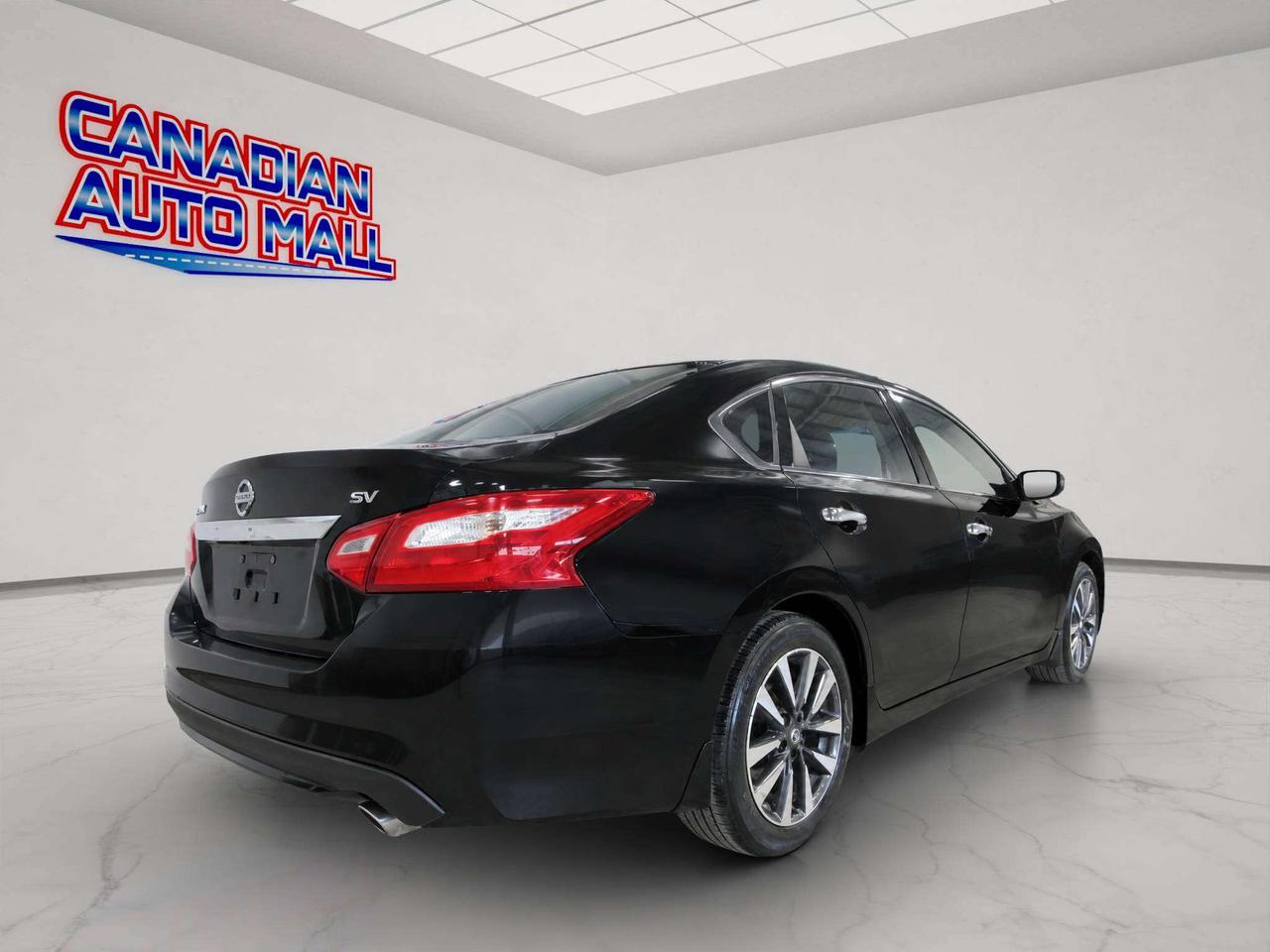 2016 Nissan Altima SV, ROOF, HTD. SEATS, A/C, ALLOYS, BT, 144K! Photo