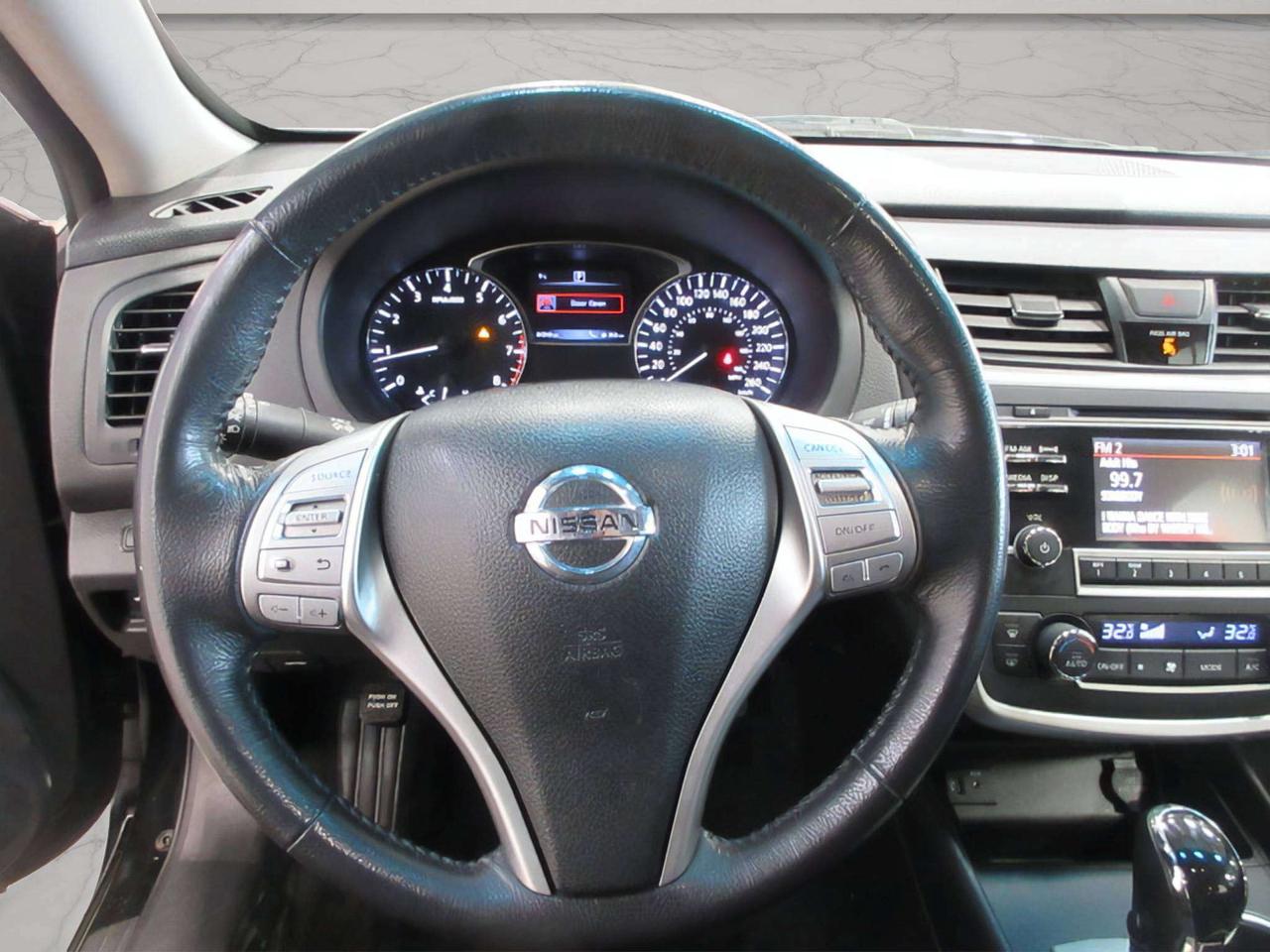 2016 Nissan Altima SV, ROOF, HTD. SEATS, A/C, ALLOYS, BT, 144K! Photo