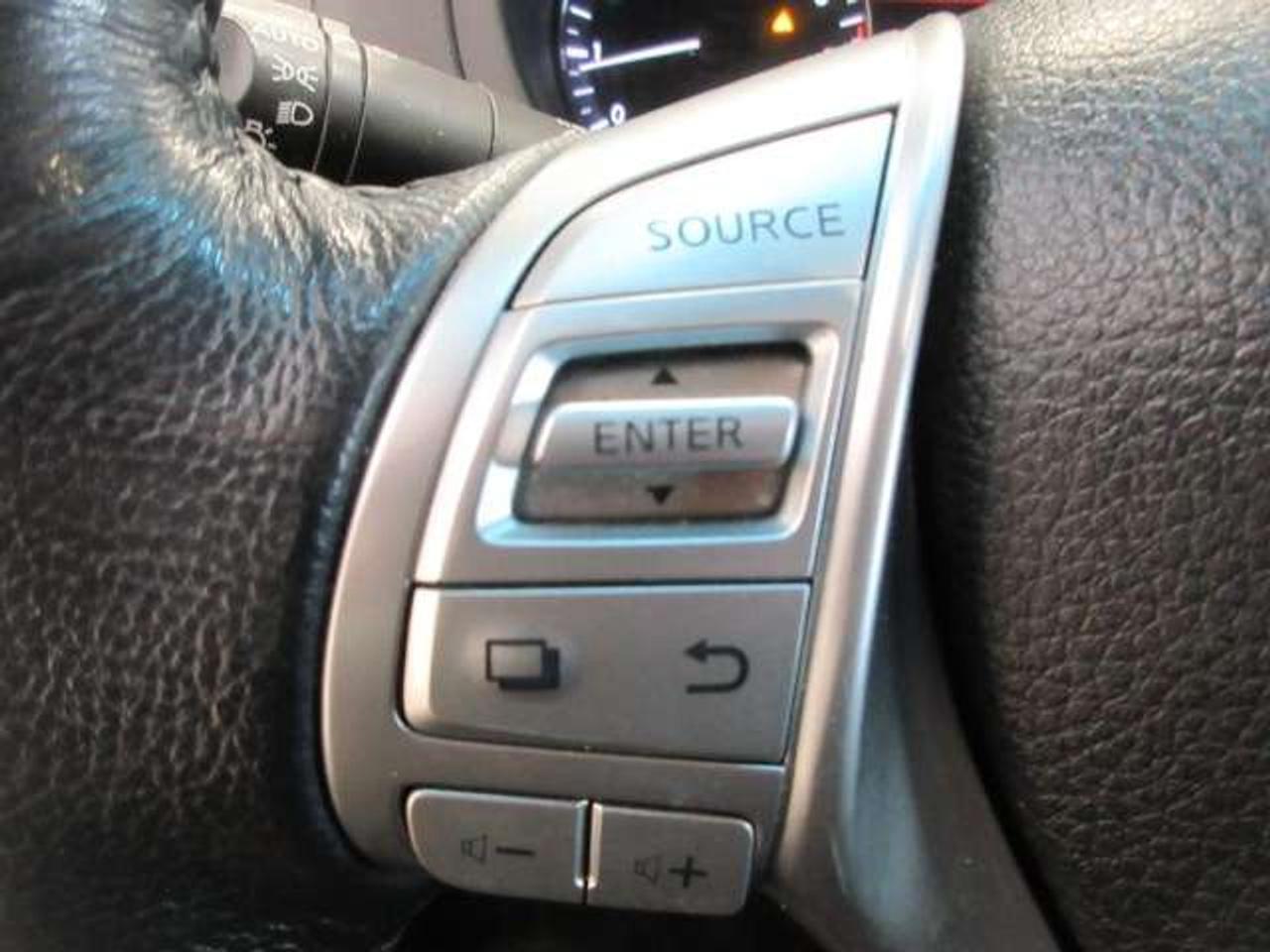 2016 Nissan Altima SV, ROOF, HTD. SEATS, A/C, ALLOYS, BT, 144K! Photo