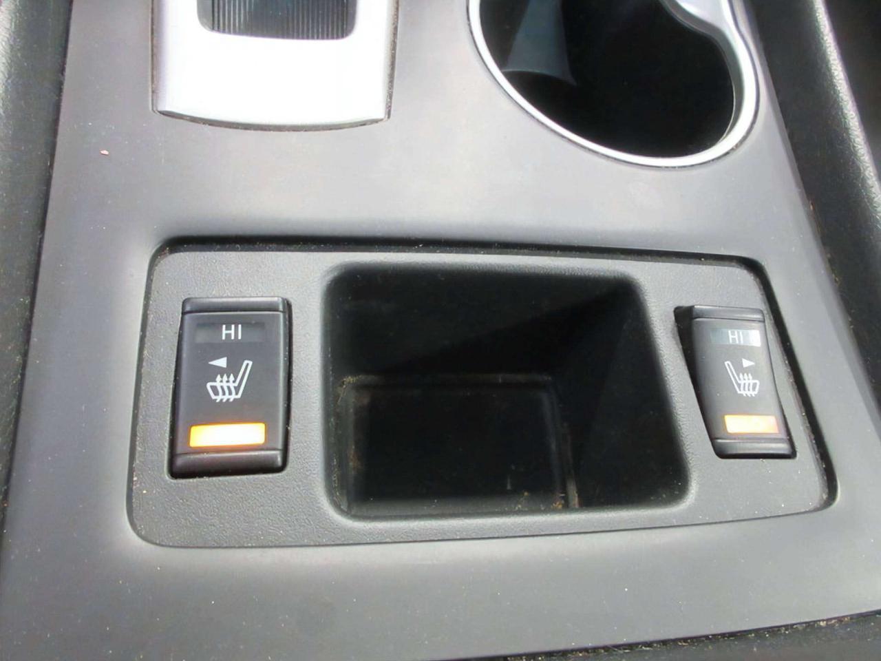 2016 Nissan Altima SV, ROOF, HTD. SEATS, A/C, ALLOYS, BT, 144K! Photo