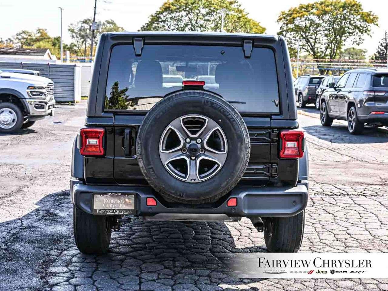 2021 Jeep Wrangler Unlimited Sport S 4x4 HARD TOP   BLIND SPOT   REMOTE START   CARPLAY   NAVIGATION   ALPINE SOUND   DUAL CLIMATE Photo