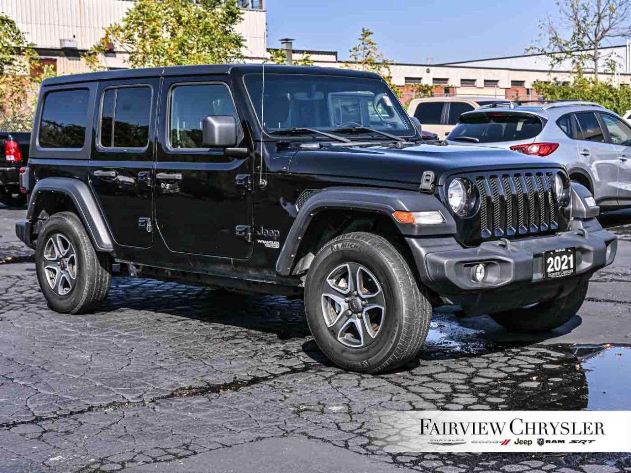 2021 Jeep Wrangler Unlimited Sport S 4x4 HARD TOP   BLIND SPOT   REMOTE START   CARPLAY   NAVIGATION   ALPINE SOUND   DUAL CLIMATE Photo
