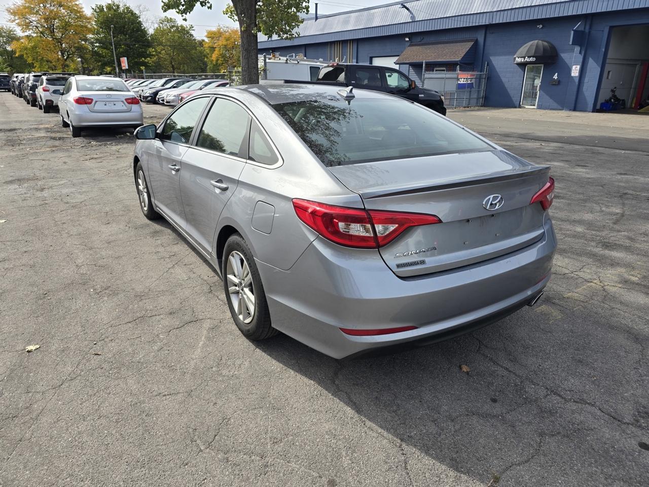 2017 Hyundai Sonata SE Photo