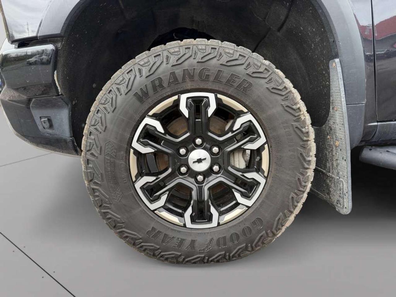 2023 Chevrolet Silverado 1500 ZR2 4WD Photo
