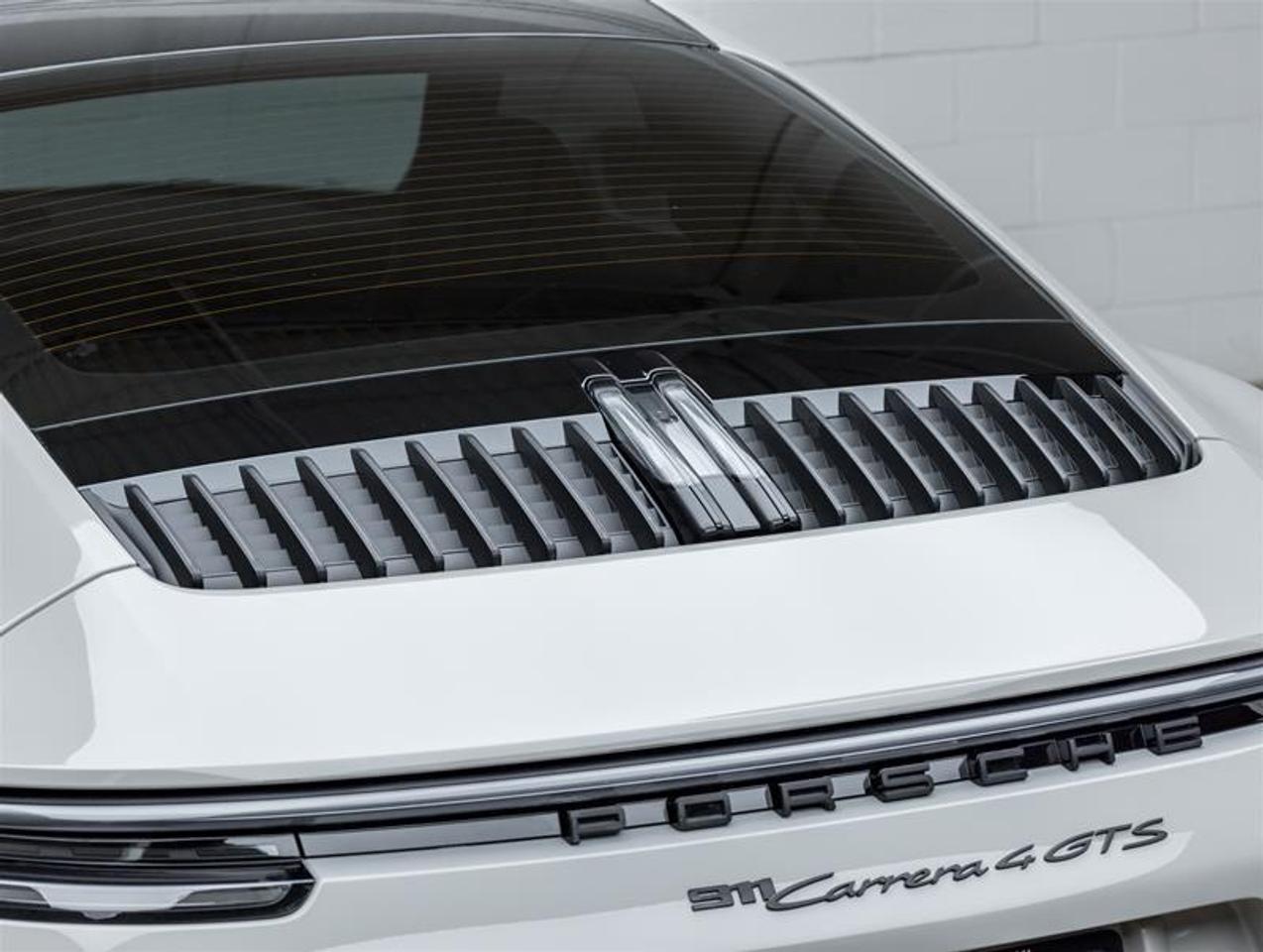 2022 Porsche 911  Photo