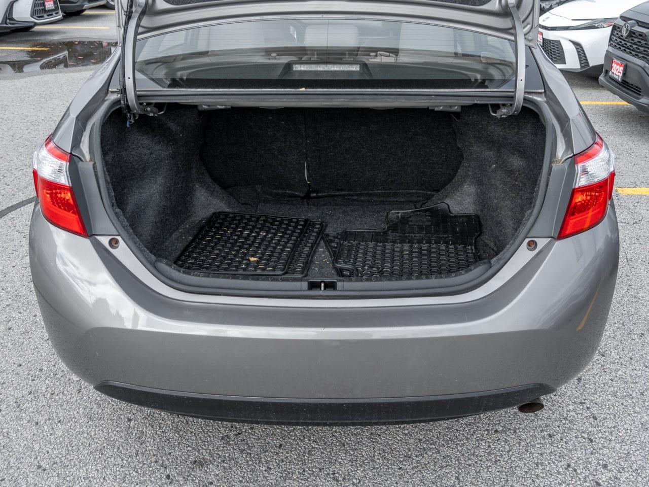 2016 Toyota Corolla 4dr Sdn CVT LE Photo