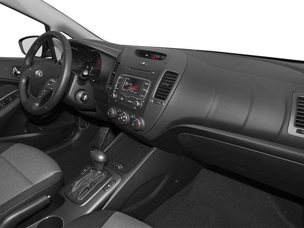 2014 Kia Forte 1.8L LX (A6) 4dr Sedan Photo