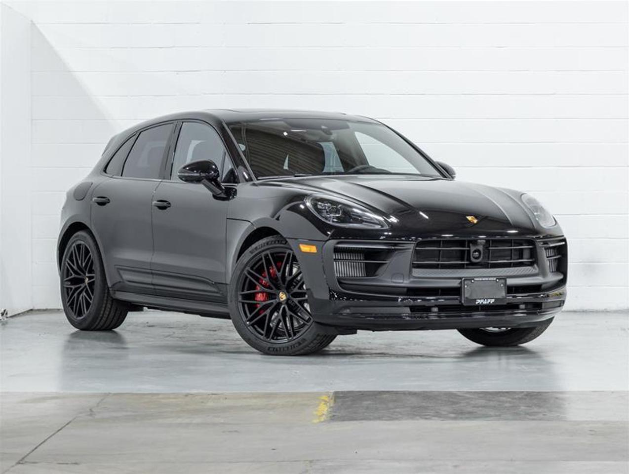 2026 Porsche Macan  Photo