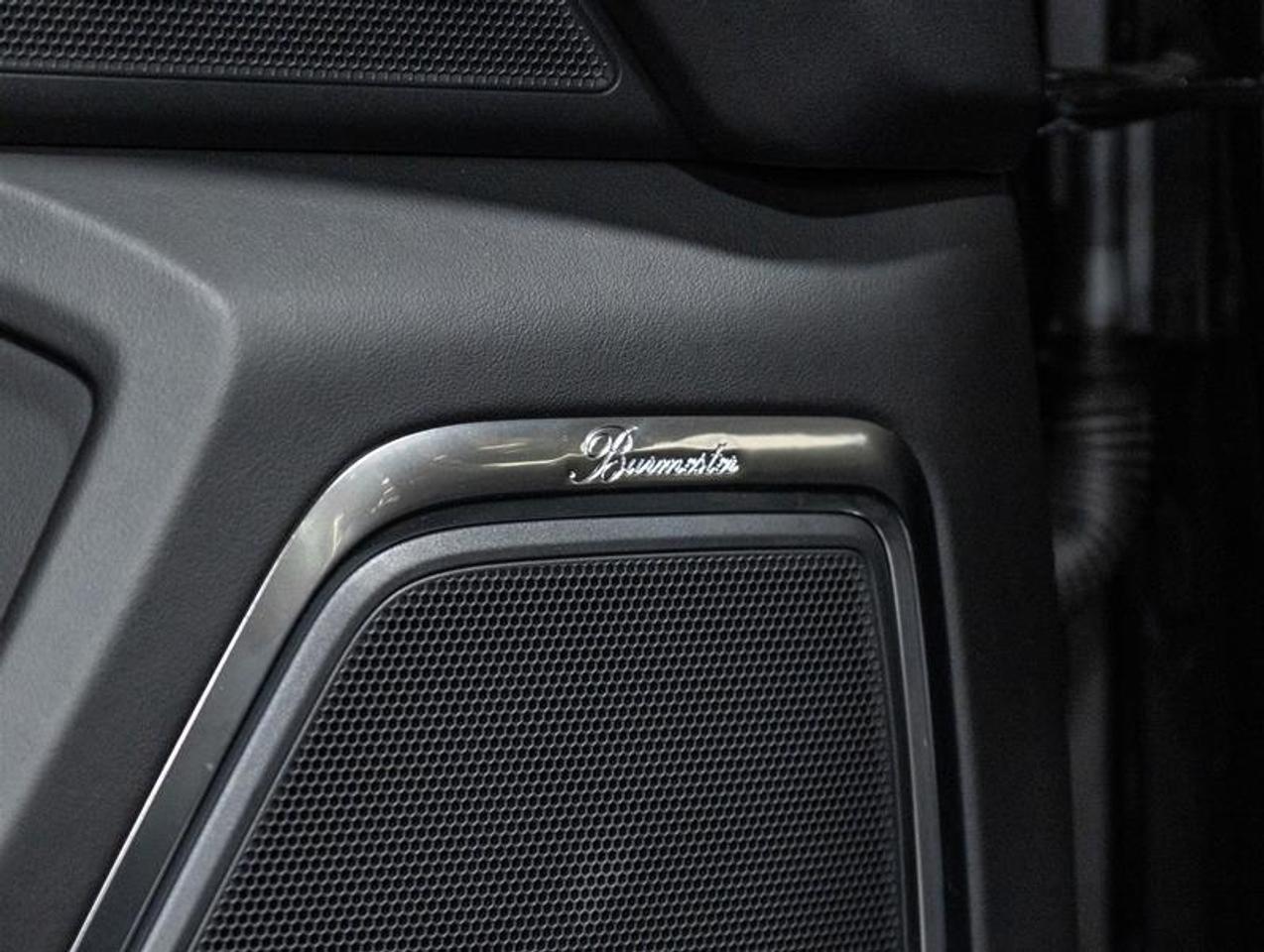 2026 Porsche Macan  Photo