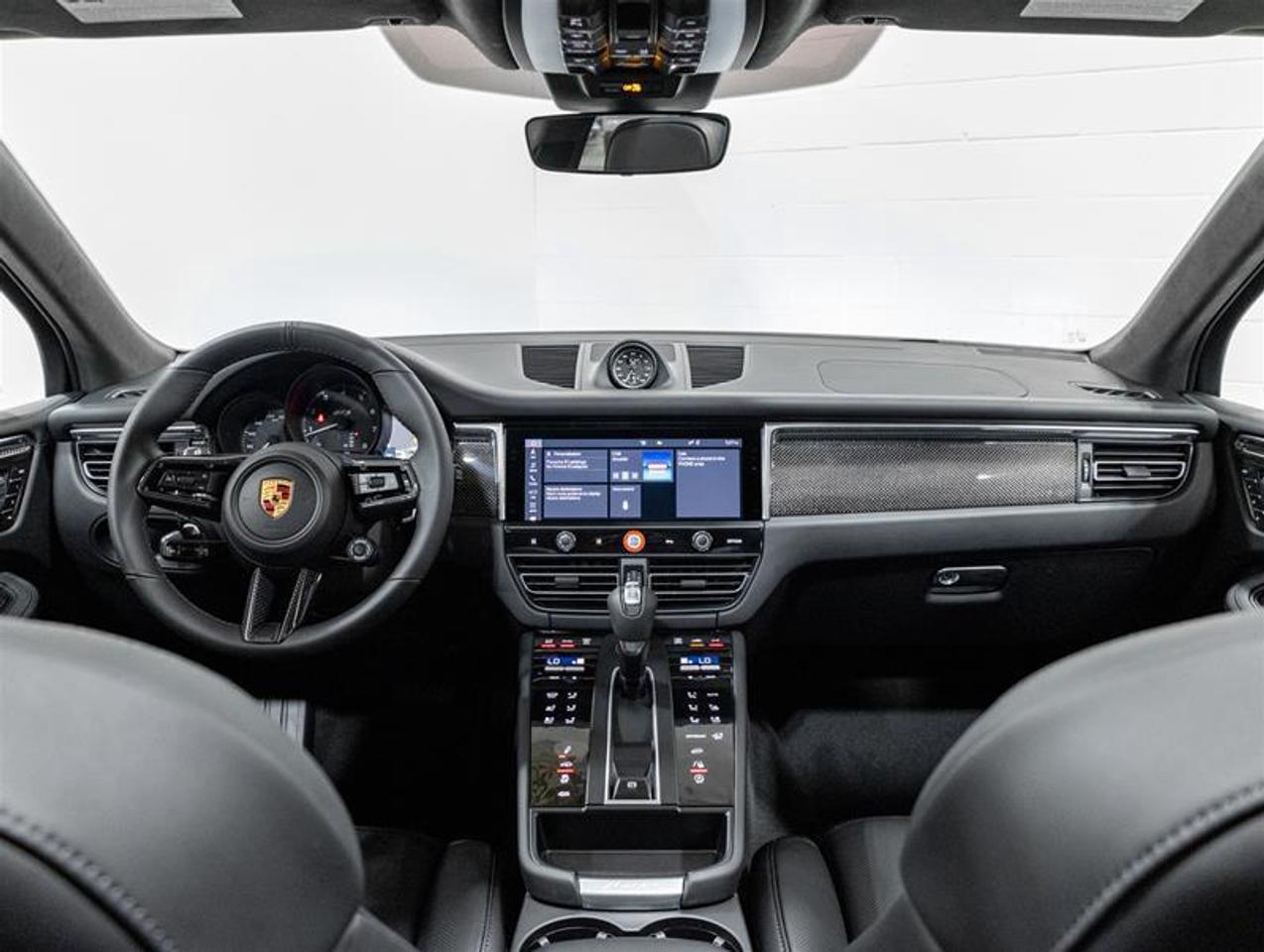 2026 Porsche Macan  Photo