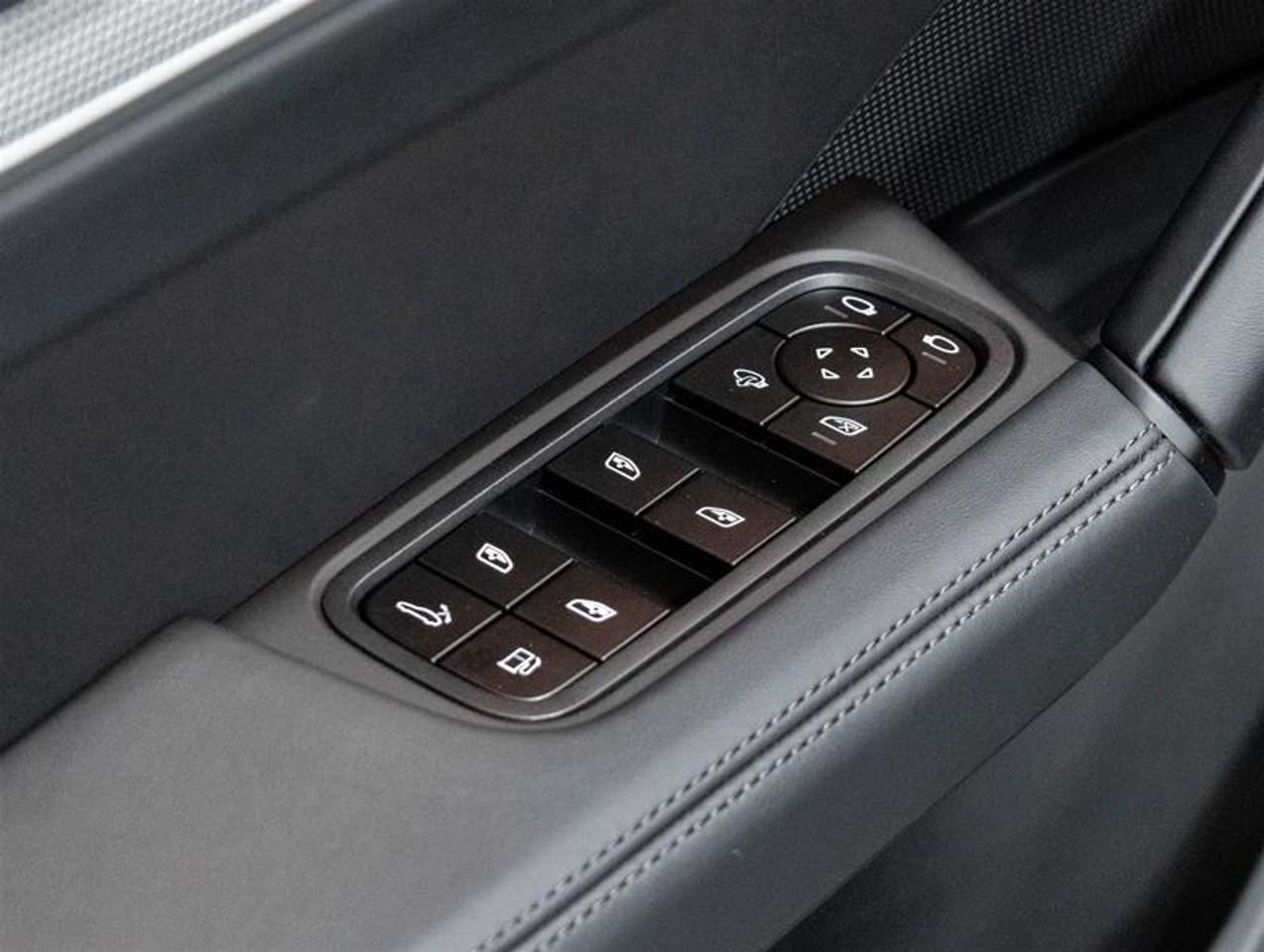2026 Porsche Cayenne  Photo
