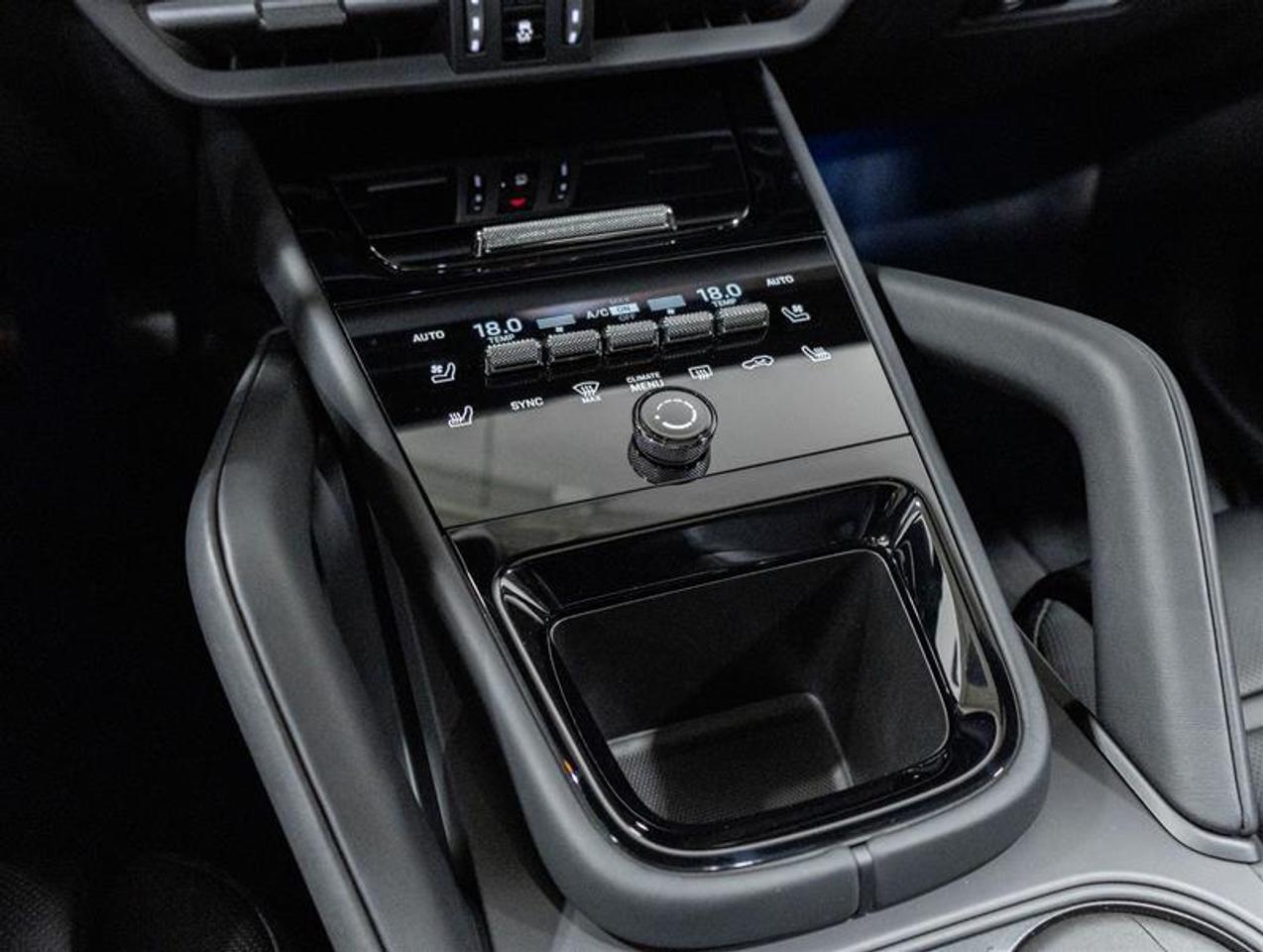 2026 Porsche Cayenne  Photo