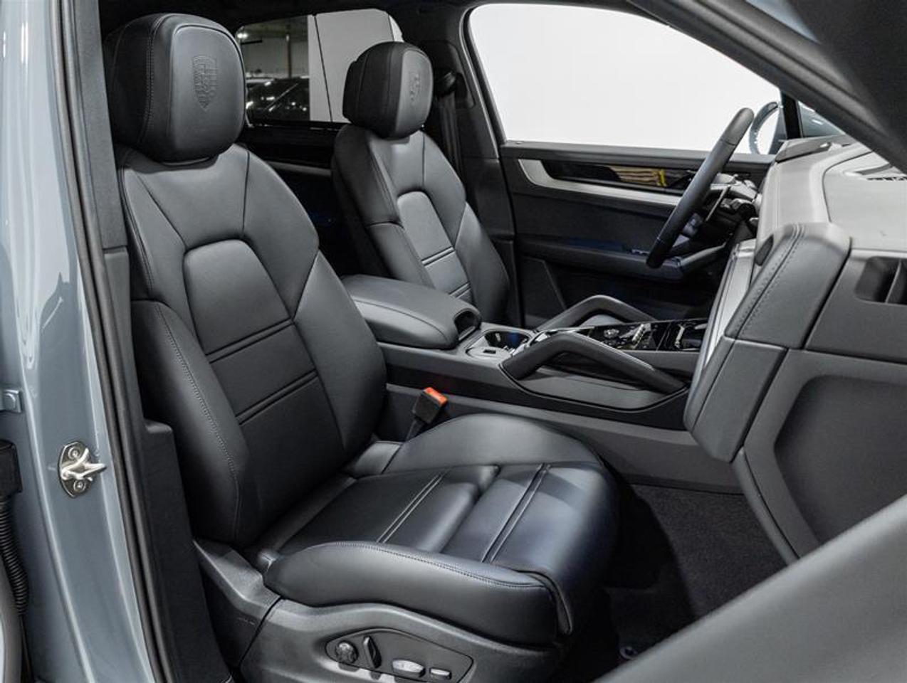 2026 Porsche Cayenne  Photo