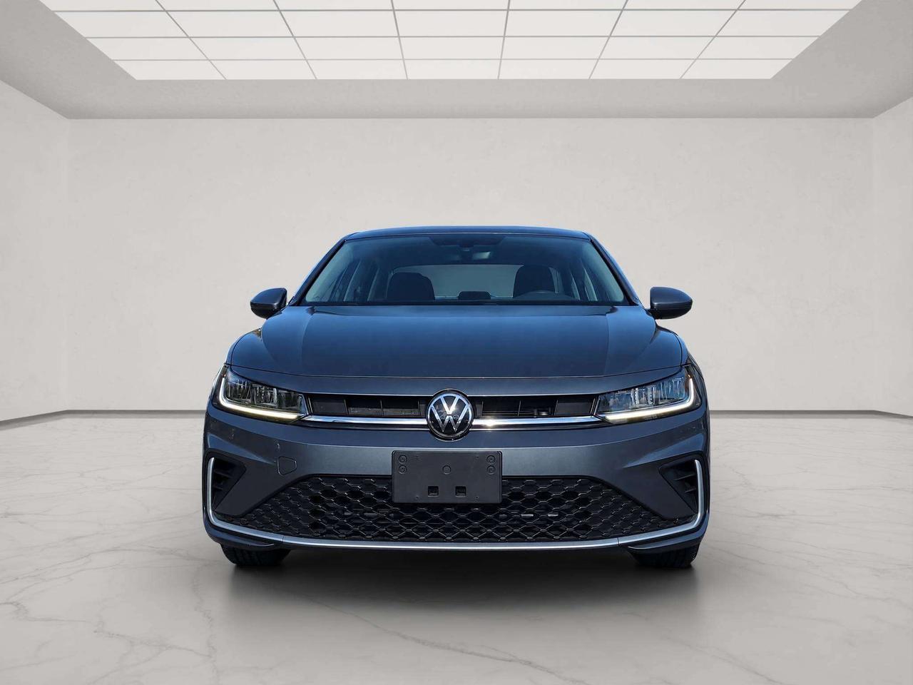 2025 Volkswagen Jetta TRENDLINE, HTD. SEATS, A/C, APPLE/ANDROID, 49K! Photo5