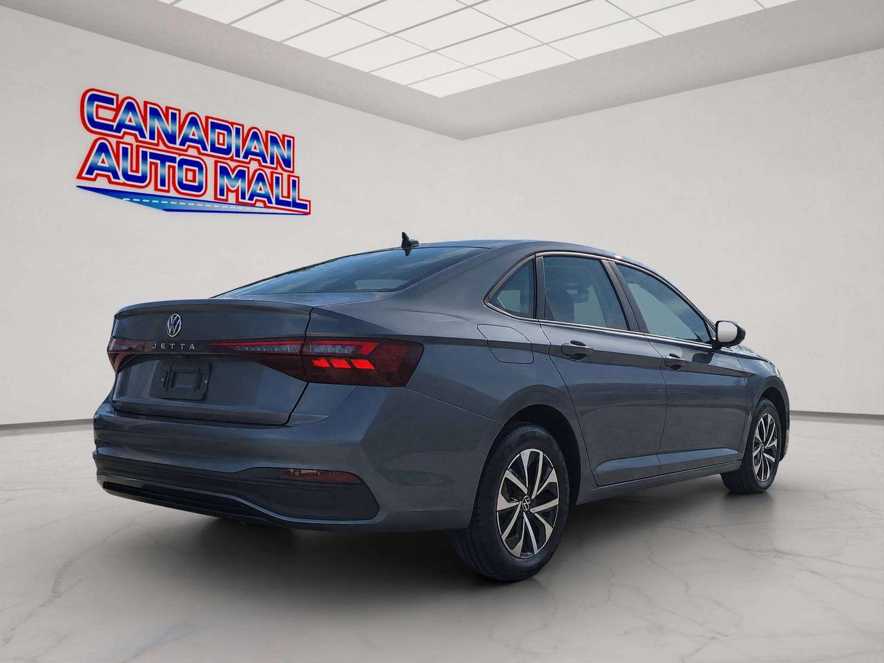2025 Volkswagen Jetta TRENDLINE, HTD. SEATS, A/C, APPLE/ANDROID, 49K! Photo
