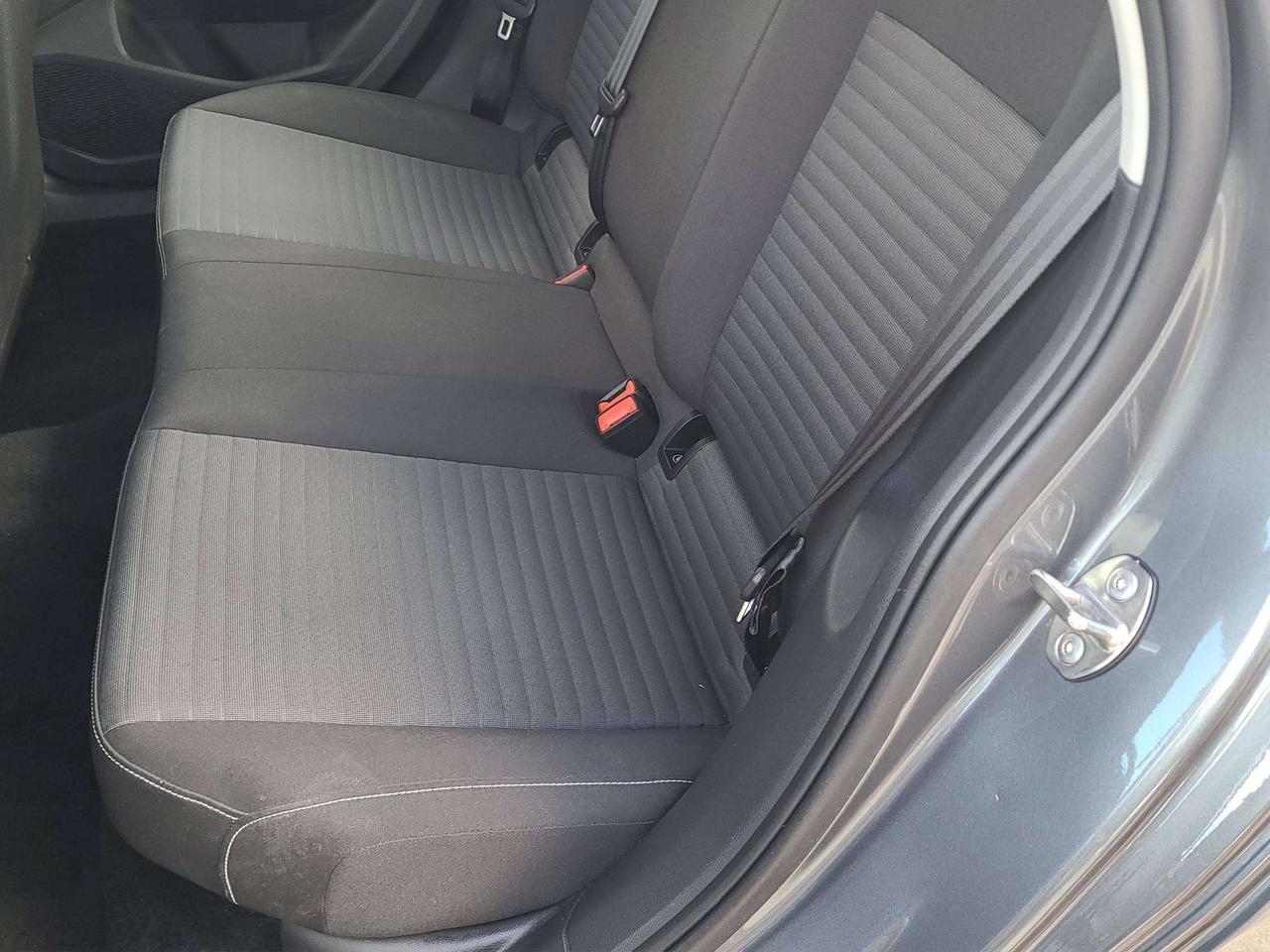 2025 Volkswagen Jetta TRENDLINE, HTD. SEATS, A/C, APPLE/ANDROID, 49K! Photo