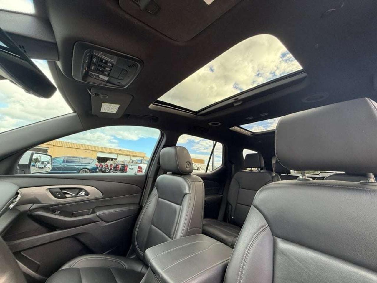 2023 Chevrolet Traverse LT True North AWD Photo