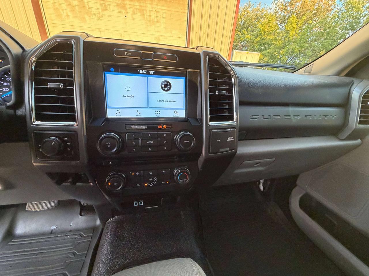 2017 Ford F-250 XLT Photo