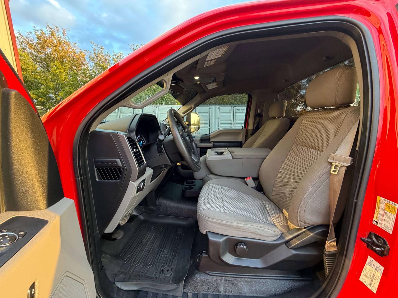 2017 Ford F-250 XLT Photo