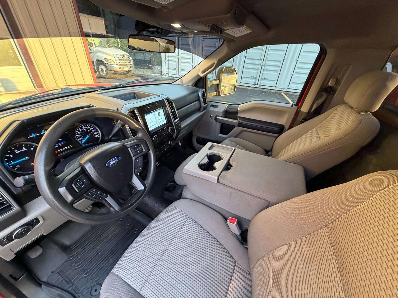 2017 Ford F-250 XLT Photo