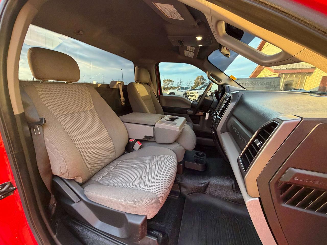 2017 Ford F-250 XLT Photo
