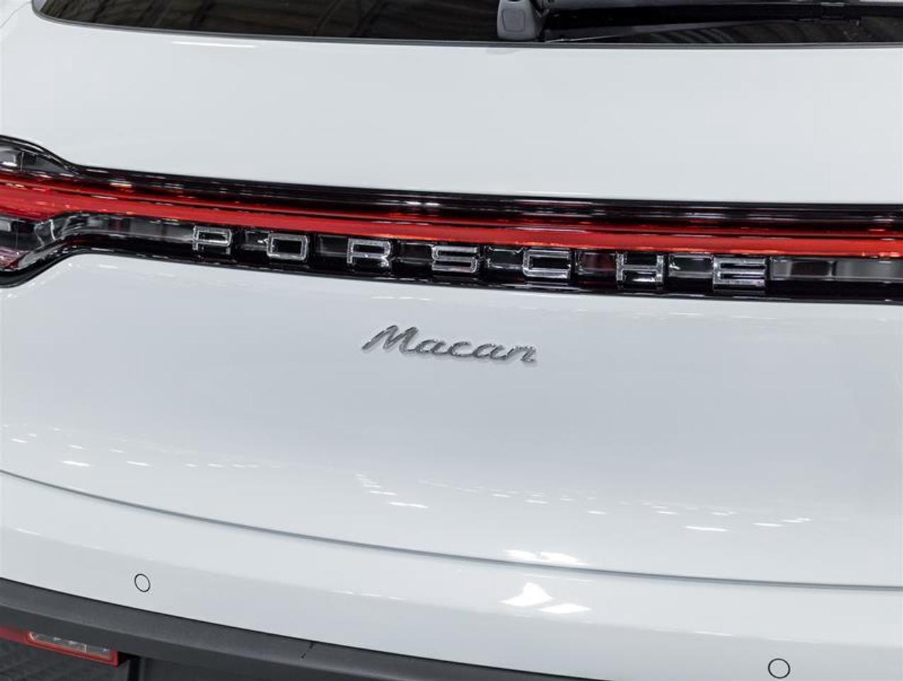 2026 Porsche Macan  Photo