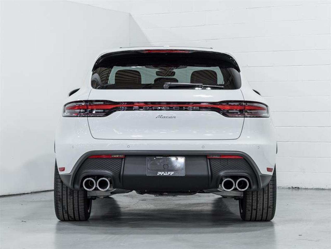 2026 Porsche Macan  Photo