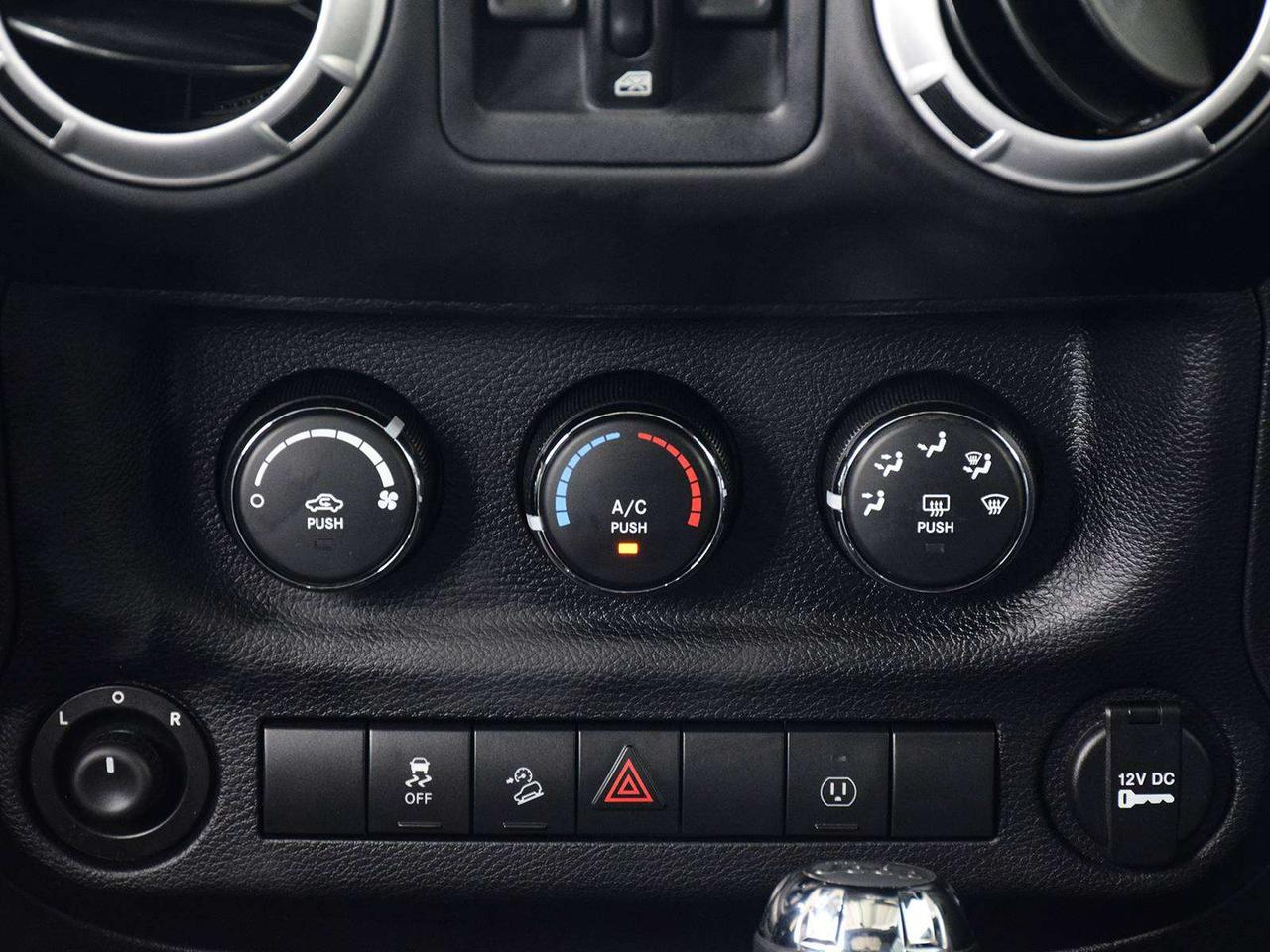2014 Jeep Wrangler Sahara 4x4 ~Power Locks ~Alloys ~A/C ~ Fog Lights Photo