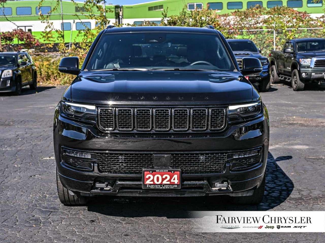 2024 Jeep Wagoneer Series II Carbide 4x4 PANO ROOF   LEATHER   CARBIDE   BLIND SPOT   8 PASSANGER   3.92 REAR AXLE   TOW PKG Photo