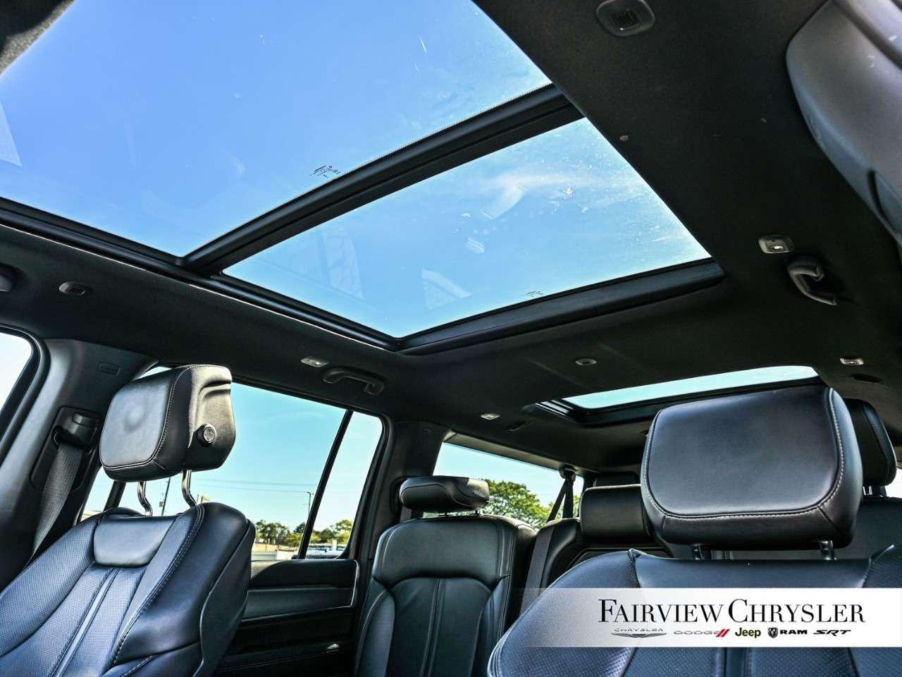 2024 Jeep Wagoneer Series II Carbide 4x4 PANO ROOF   LEATHER   CARBIDE   BLIND SPOT   8 PASSANGER   3.92 REAR AXLE   TOW PKG Photo