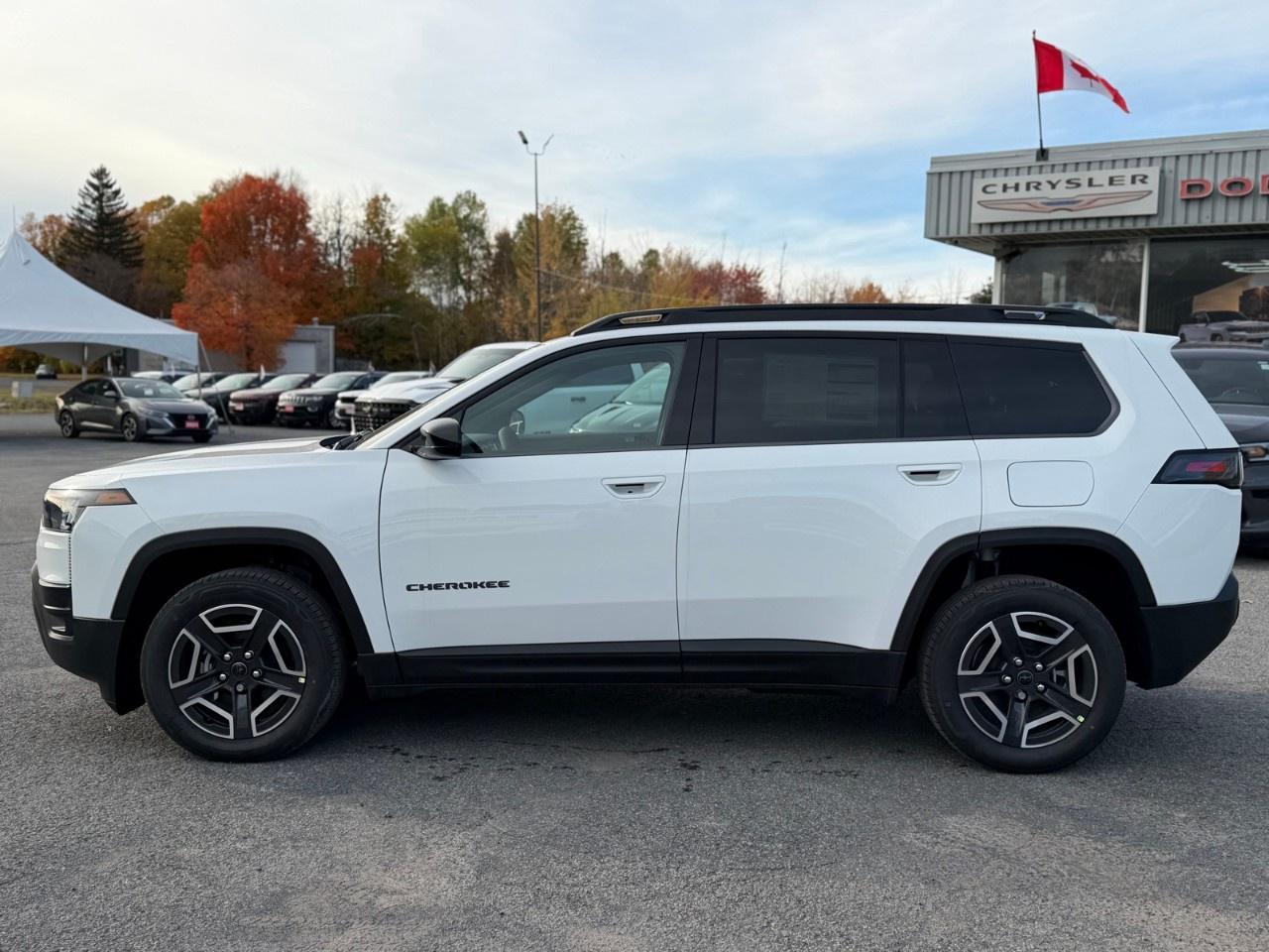 2026 Jeep Cherokee LAREDO 4x4 Photo1
