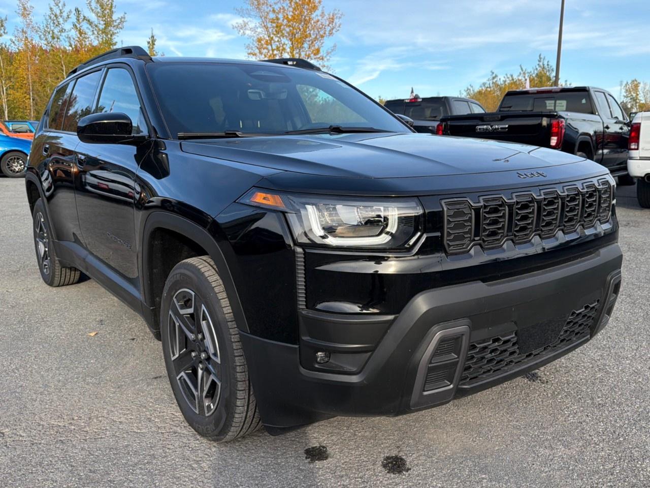 2026 Jeep Cherokee LAREDO 4x4 Photo