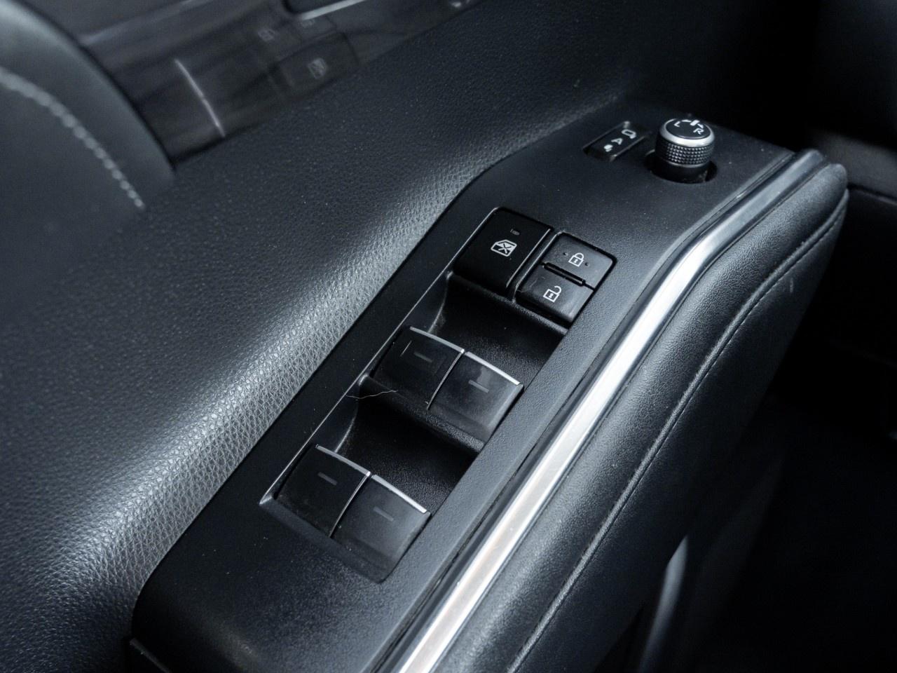 2023 Toyota Highlander LIMITED AWD Photo