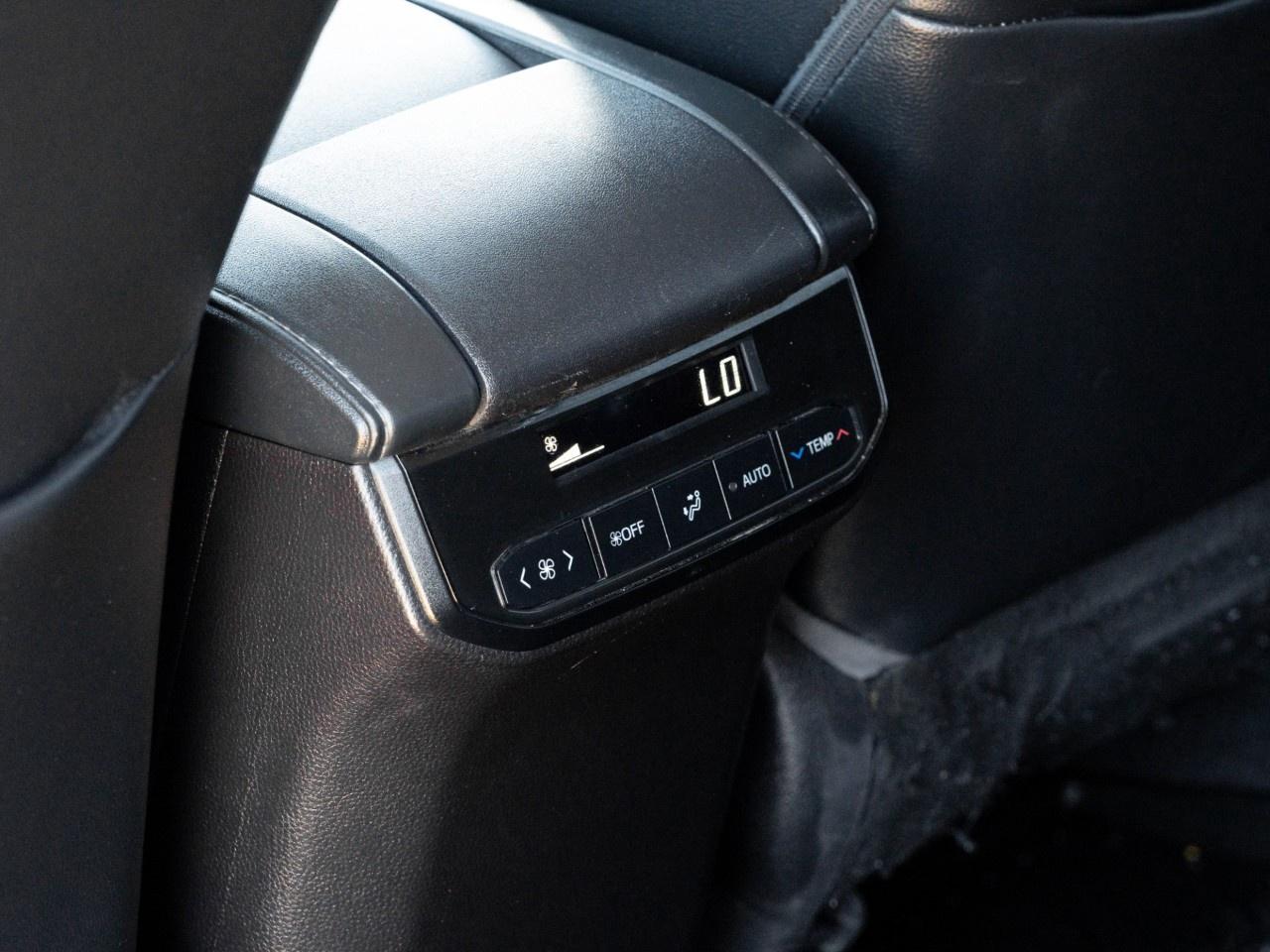 2023 Toyota Highlander LIMITED AWD Photo