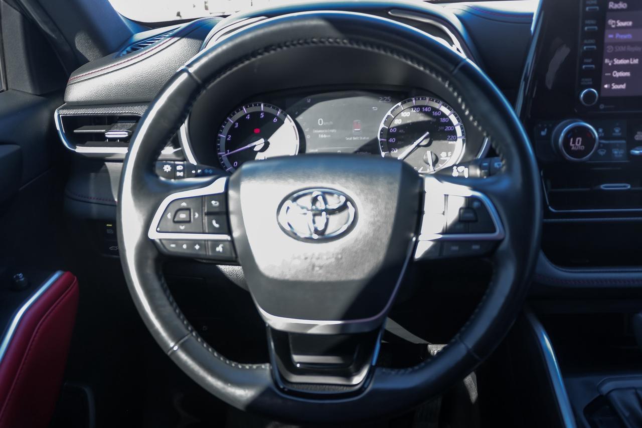 2022 Toyota Highlander XSE 4dr All-Wheel Drive Photo