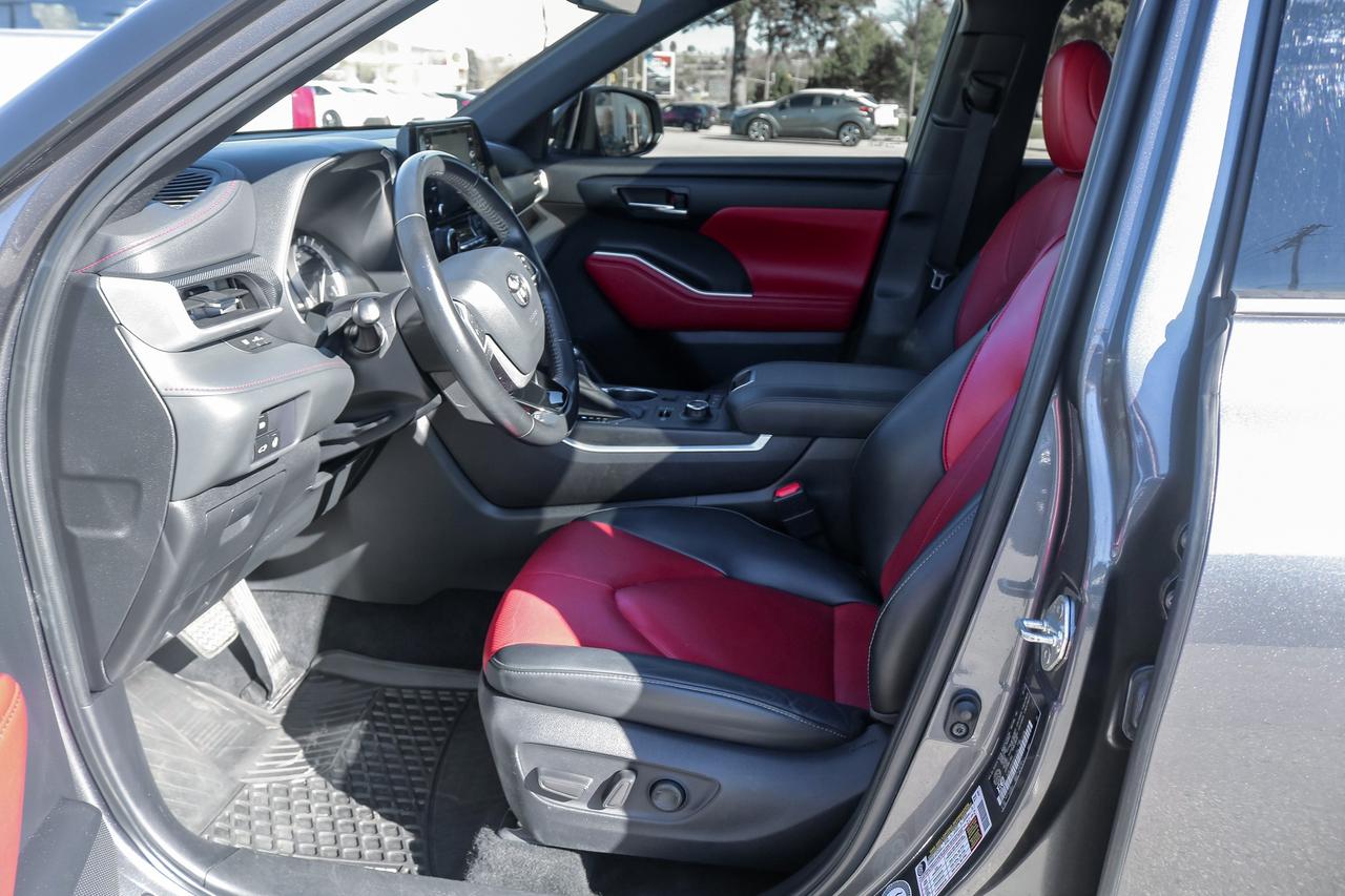 2022 Toyota Highlander XSE 4dr All-Wheel Drive Photo