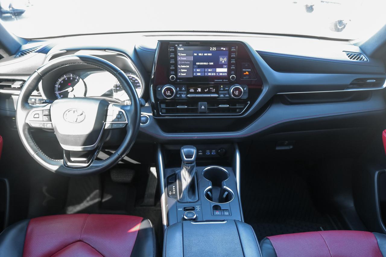 2022 Toyota Highlander XSE 4dr All-Wheel Drive Photo