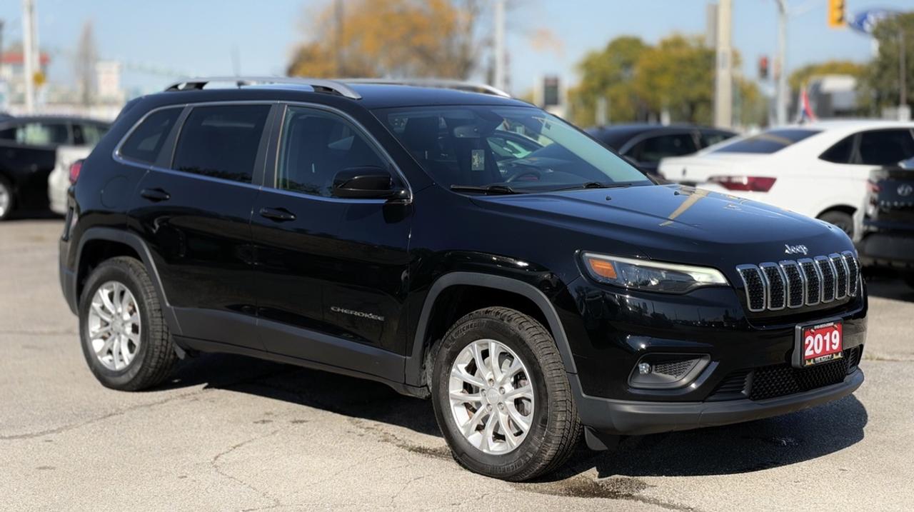 2019 Jeep Cherokee Latitude Photo5