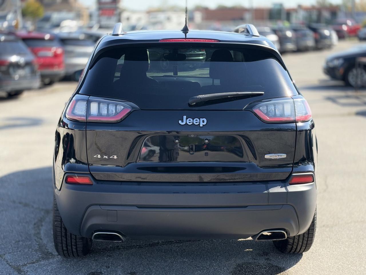 2019 Jeep Cherokee Latitude Photo