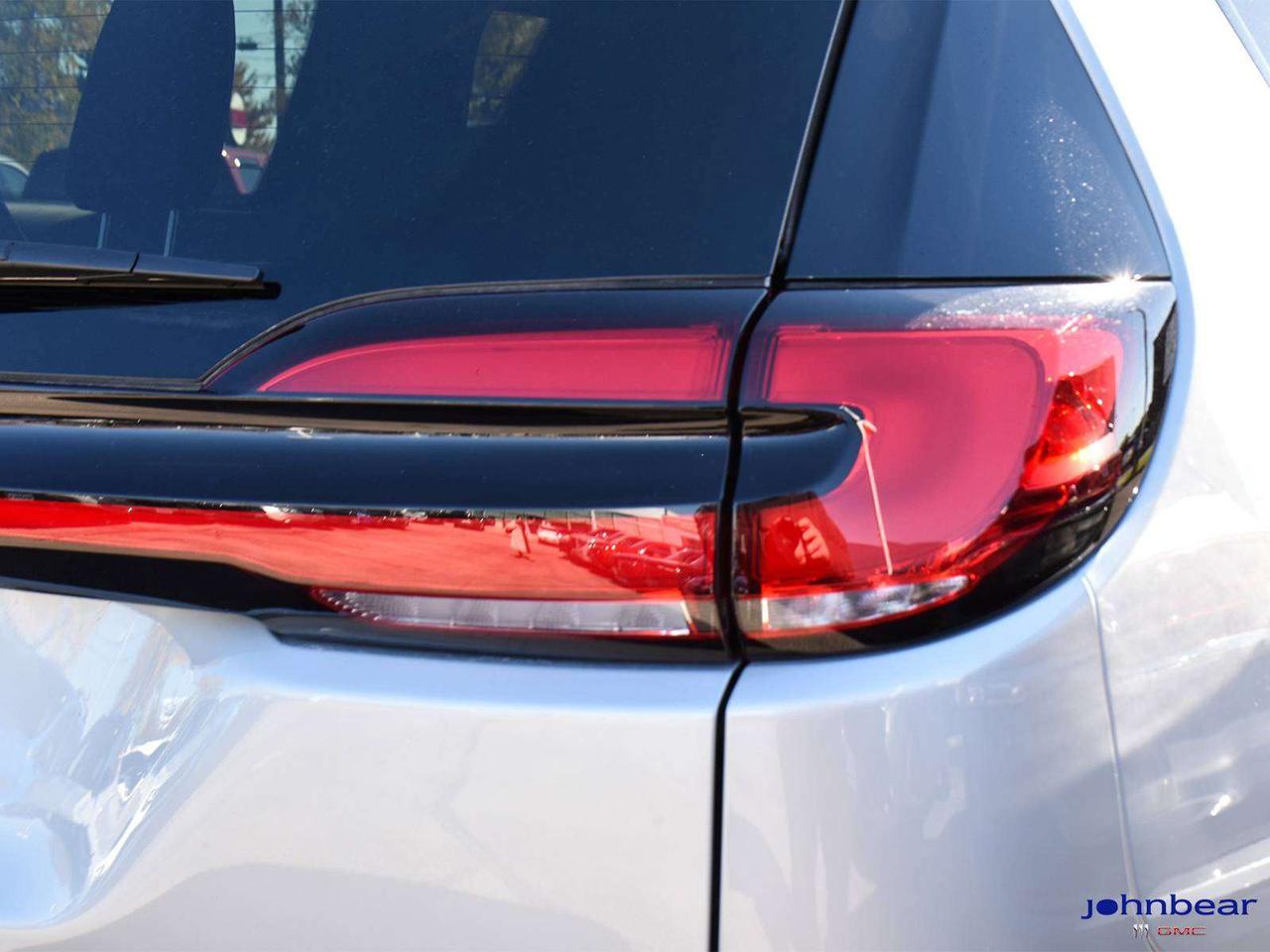 2026 Chrysler Pacifica Limited Photo