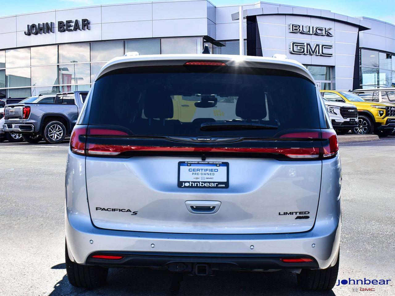 2026 Chrysler Pacifica Limited Photo