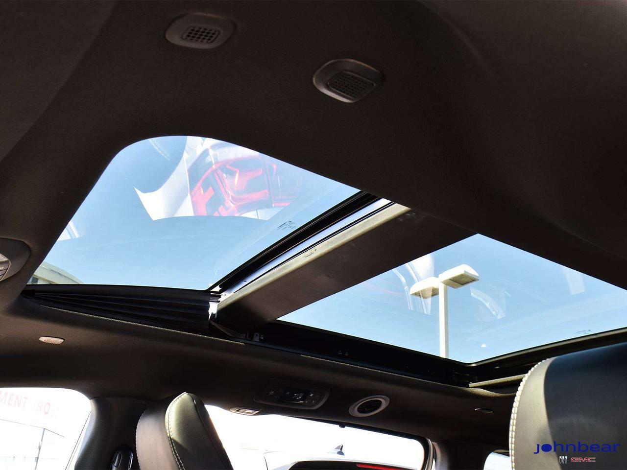 2026 Chrysler Pacifica Limited Photo