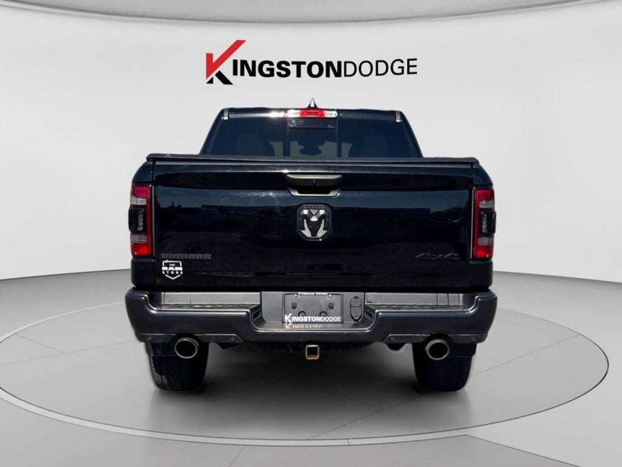 2022 RAM 1500 Big Horn 4WD   5.7L HEMI V8   ReadyLIFT Photo3