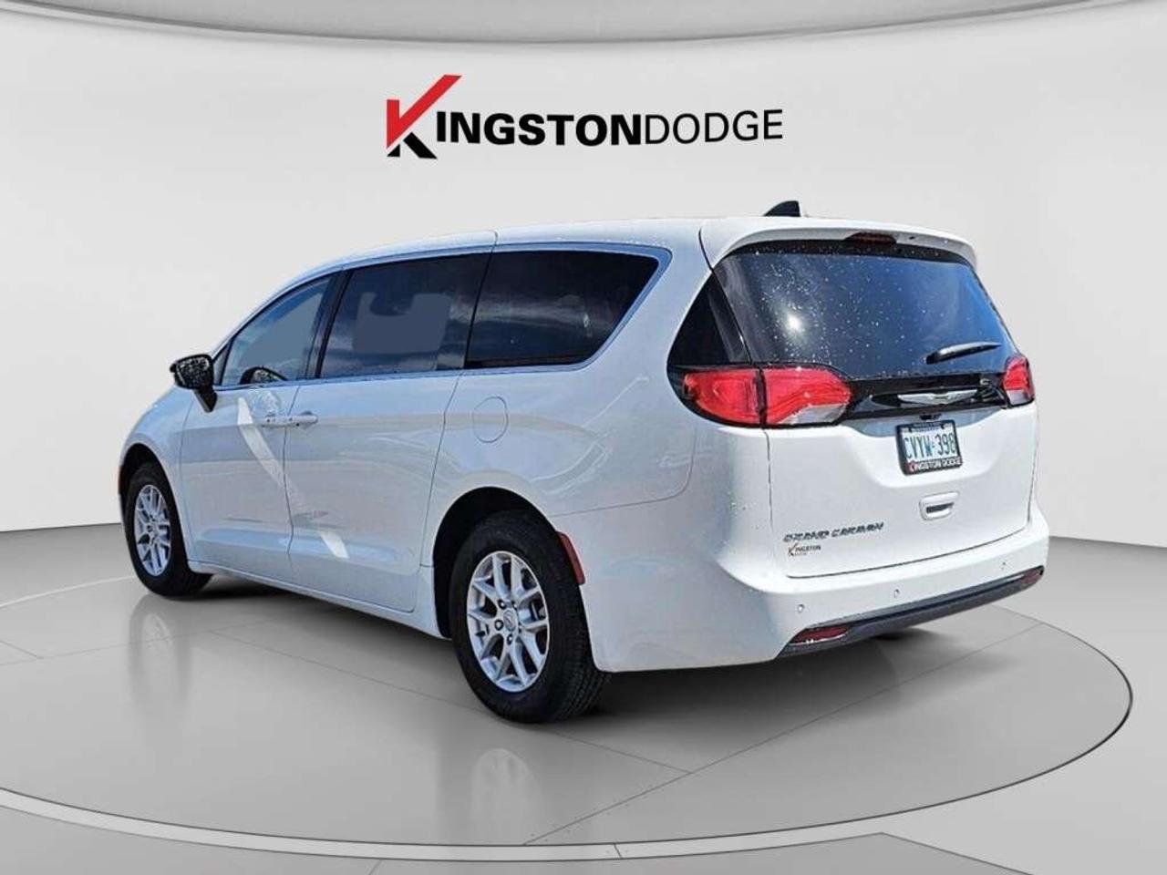 2025 Chrysler Grand Caravan SXT   Service Loaner Photo